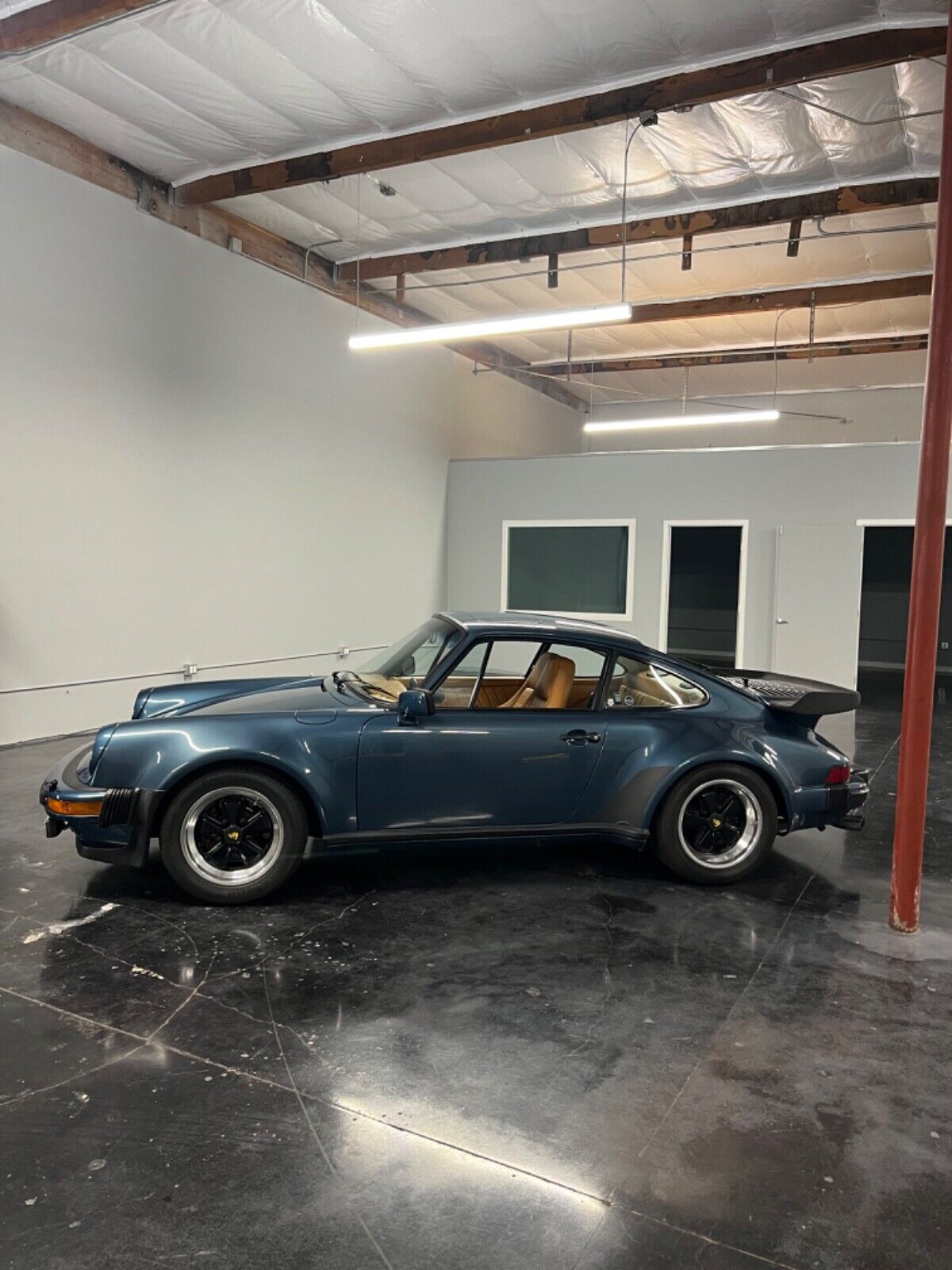 Porsche-911-Coupe-1979-Blue-Brown-102942-8