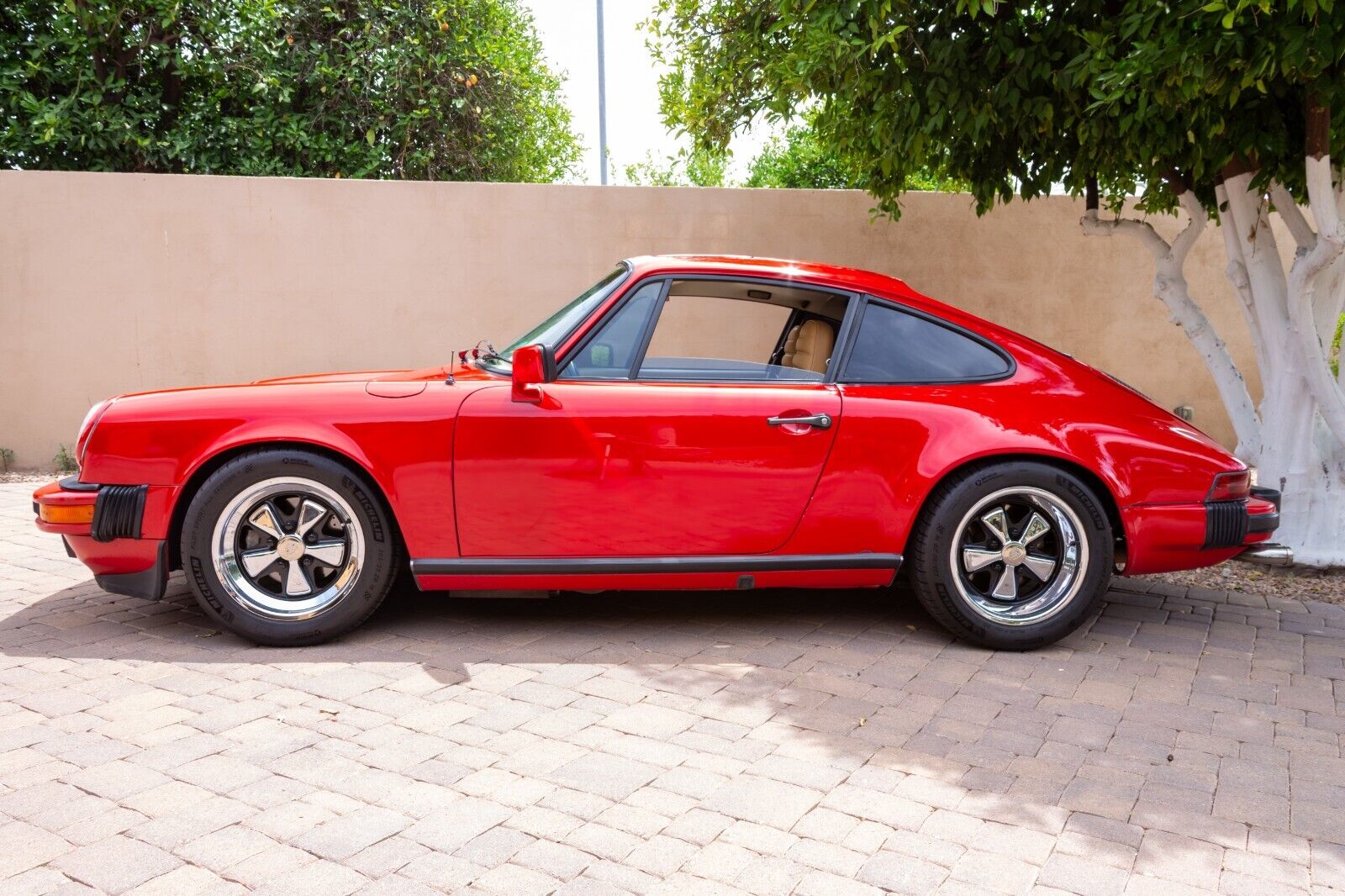 Porsche-911-Coupe-1979-Red-Tan-450132-7