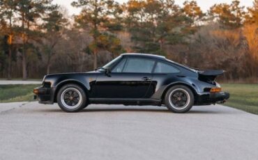 Porsche-911-Coupe-1983-Black-Black-28205-1