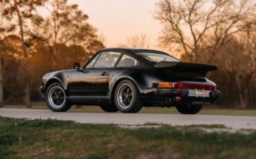 Porsche-911-Coupe-1983-Black-Black-28205-3