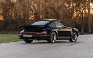 Porsche-911-Coupe-1983-Black-Black-28205-5