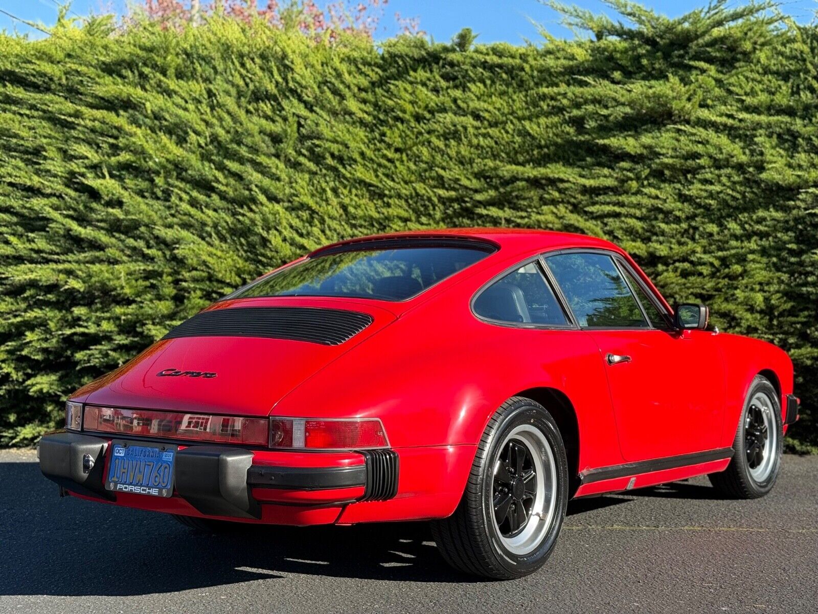 Porsche-911-Coupe-1984-308017-2