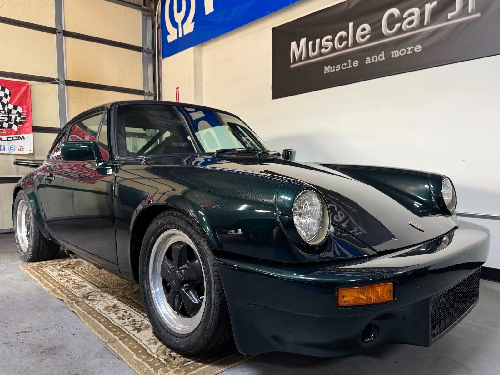 Porsche-911-Coupe-1984-Green-228366-19