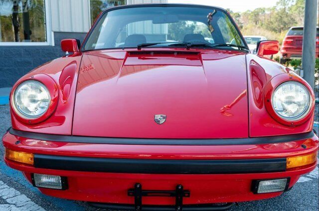 Porsche-911-Coupe-1984-Red-Black-66220-3