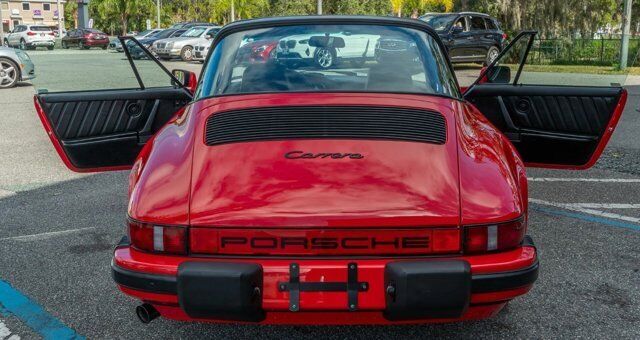 Porsche-911-Coupe-1984-Red-Black-66220-4