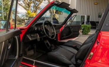 Porsche-911-Coupe-1984-Red-Black-66220-5