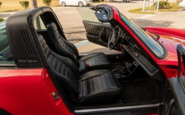 Porsche-911-Coupe-1984-Red-Black-66220-9