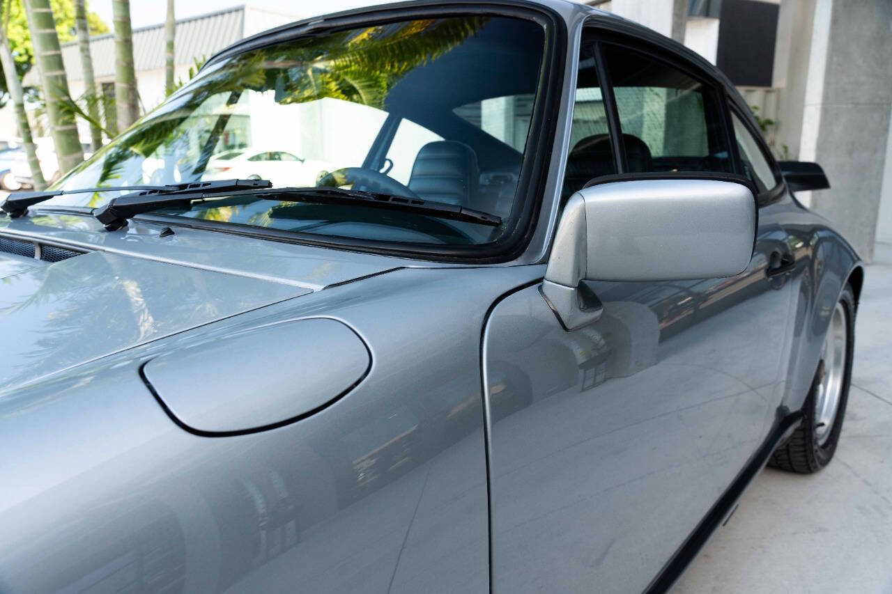 Porsche-911-Coupe-1984-Sapphire-Metallic-Blue-233498-28