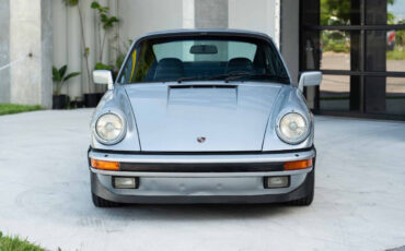 Porsche-911-Coupe-1984-Sapphire-Metallic-Blue-233498-8