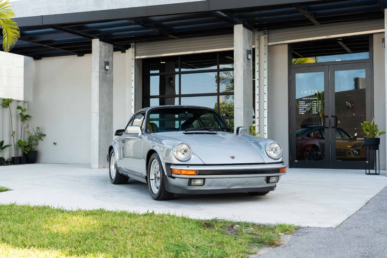 Porsche-911-Coupe-1984-Sapphire-Metallic-Blue-233498-9