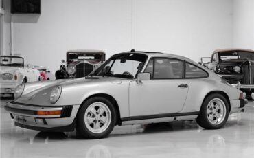 Porsche 911 Coupe 1989