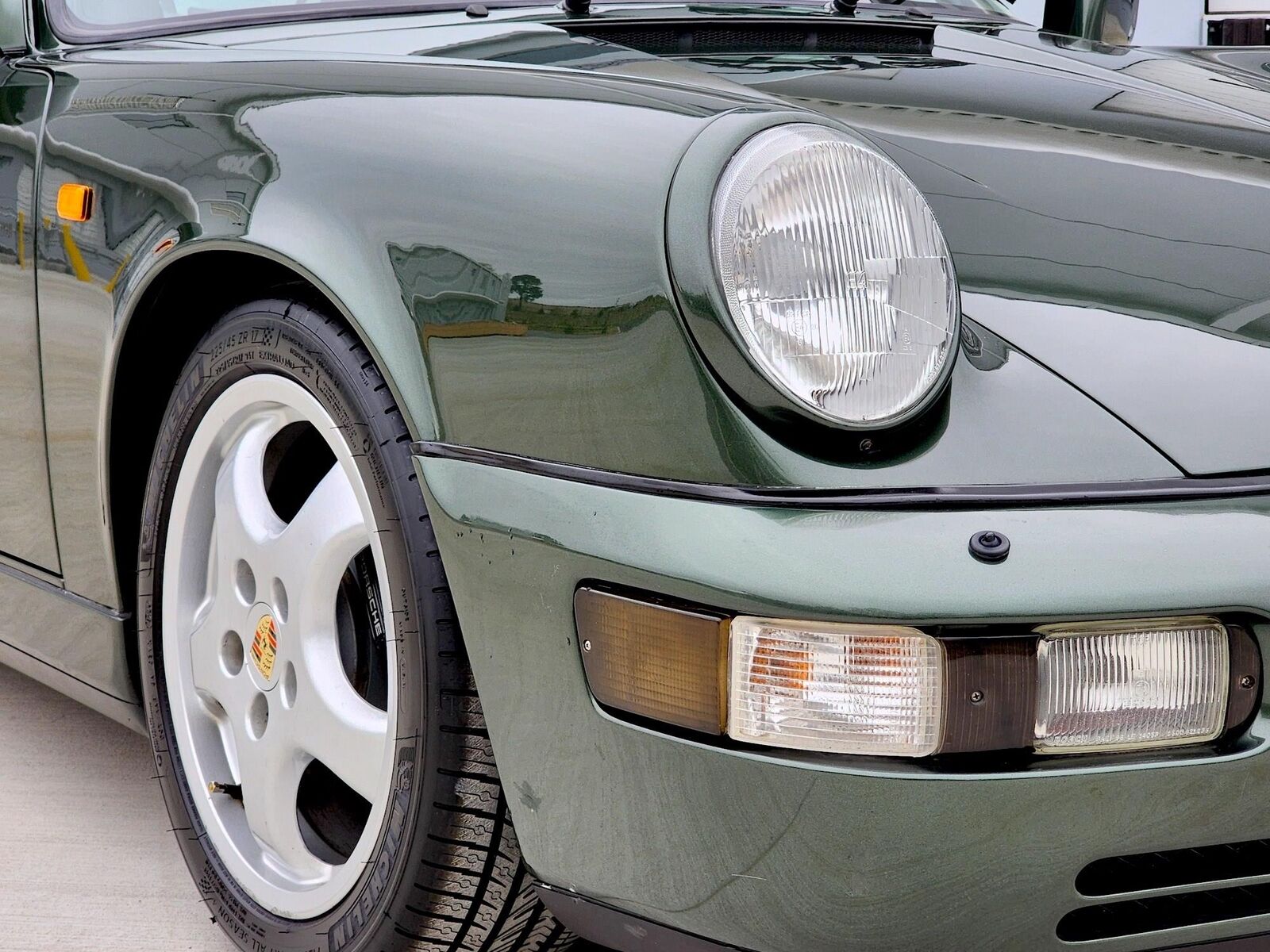 Porsche-911-Coupe-1991-Green-Green-97393-28