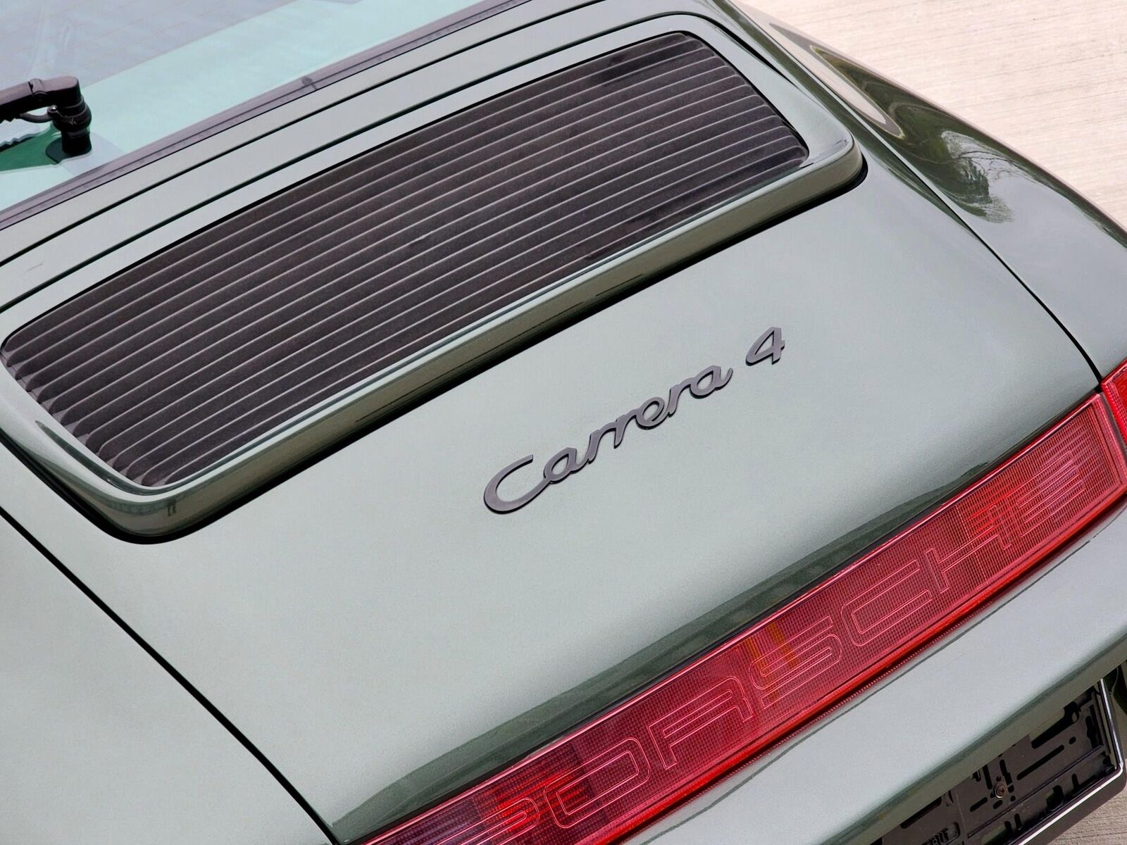 Porsche-911-Coupe-1991-Green-Green-97393-37