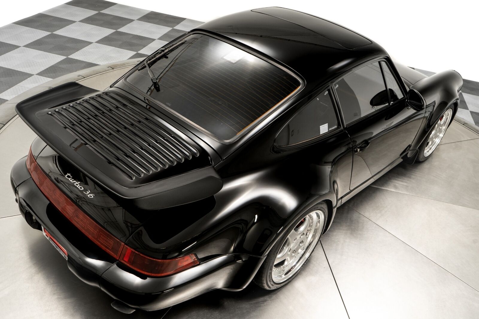 Porsche-911-Coupe-1994-Black-Black-20146-22