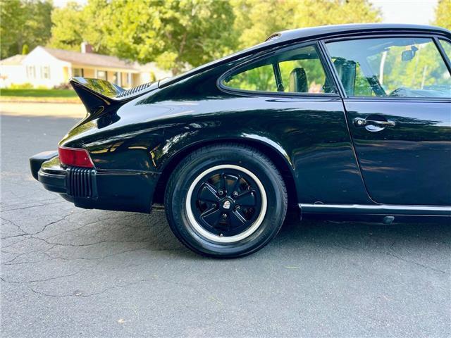 Porsche-911S-Coupe-Sunroof-1975-Black-Black-131042-13