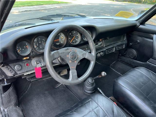 Porsche-911S-Coupe-Sunroof-1975-Black-Black-131042-18