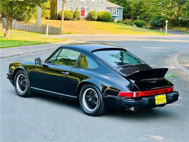 Porsche-911S-Coupe-Sunroof-1975-Black-Black-131042-7