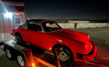 Porsche-911s-targa-convertible-1974-red-1609338-1