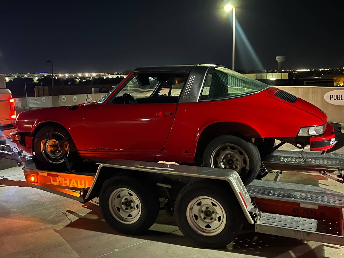 Porsche-911s-targa-convertible-1974-red-1609338-3