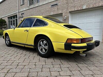 Porsche-912-1976-Yellow-278069-1