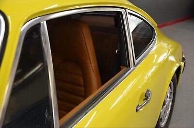 Porsche-912-1976-Yellow-278069-15