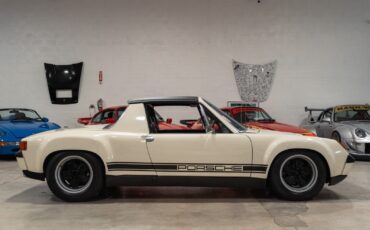 Porsche-914-1971-Light-Ivory-Black-62764-5