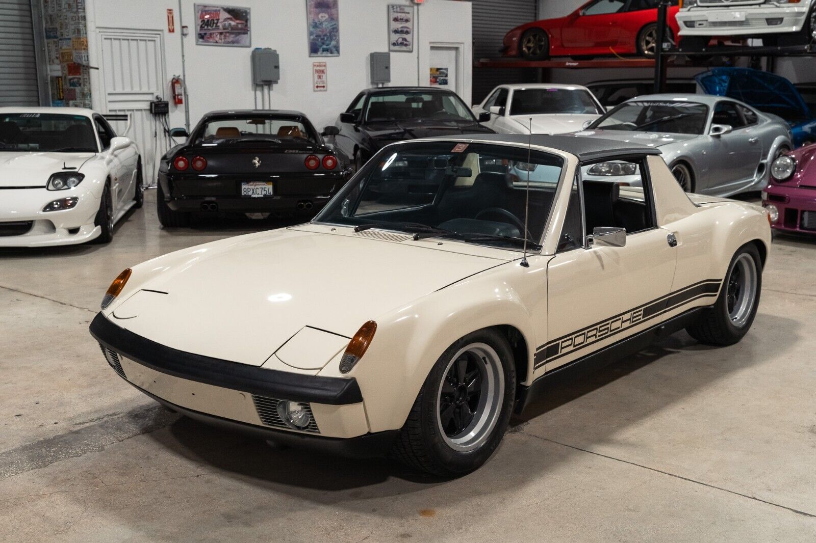 Porsche 914  year1}