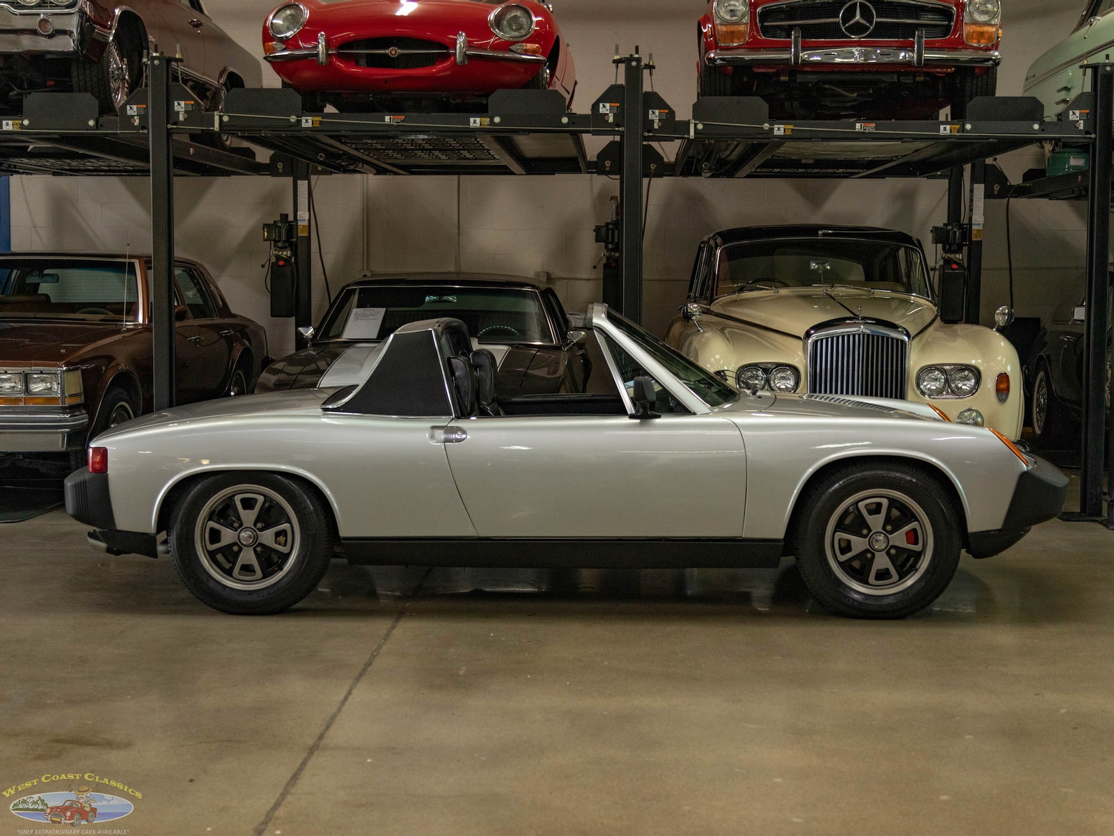 Porsche-914-2.0L-5-spd-Targa-Roadster-Cabriolet-1976-Silver-Black-17598-2