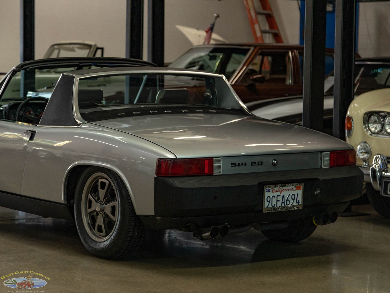 Porsche-914-2.0L-5-spd-Targa-Roadster-Cabriolet-1976-Silver-Black-17598-22