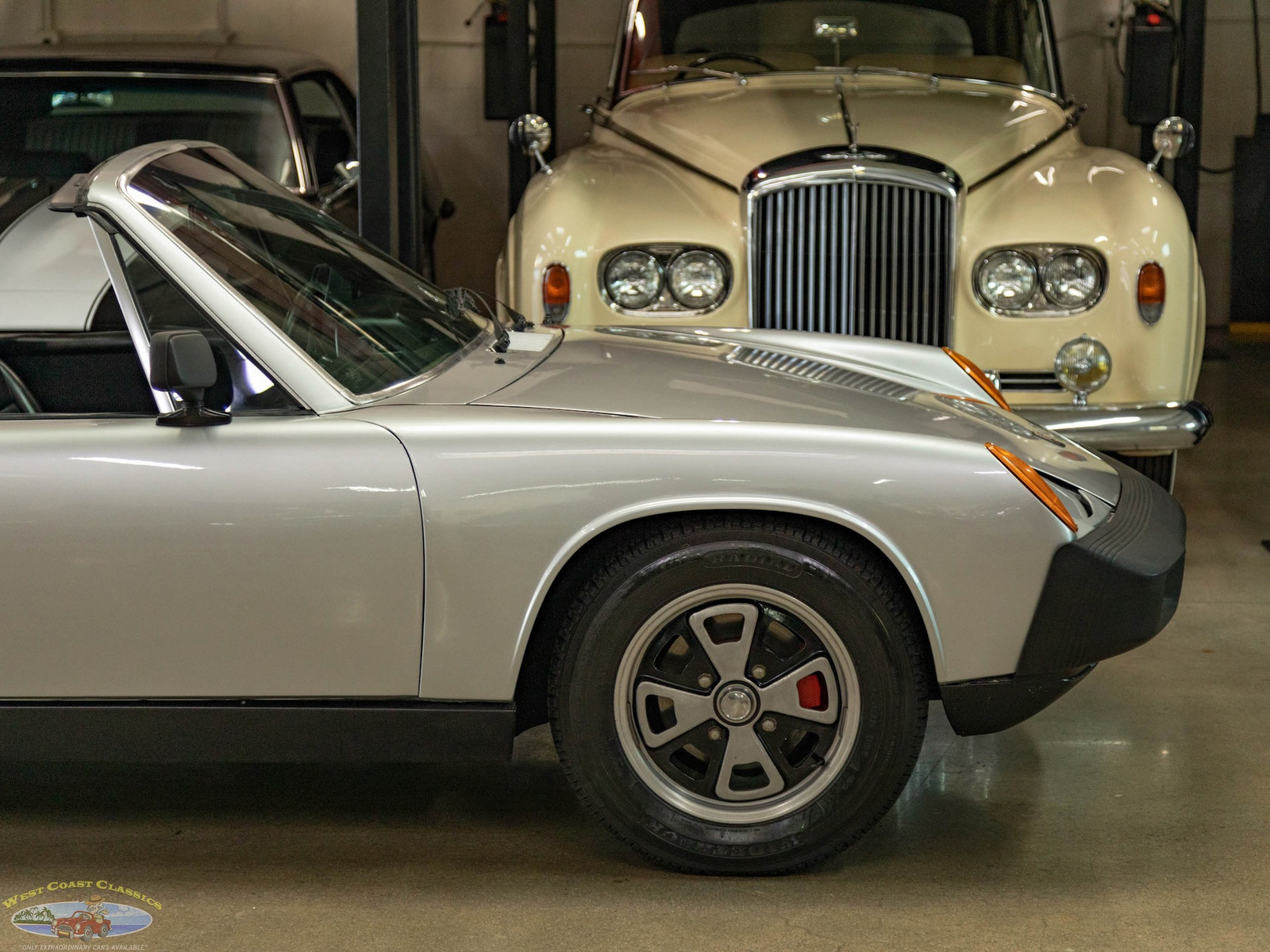 Porsche-914-2.0L-5-spd-Targa-Roadster-Cabriolet-1976-Silver-Black-17598-3