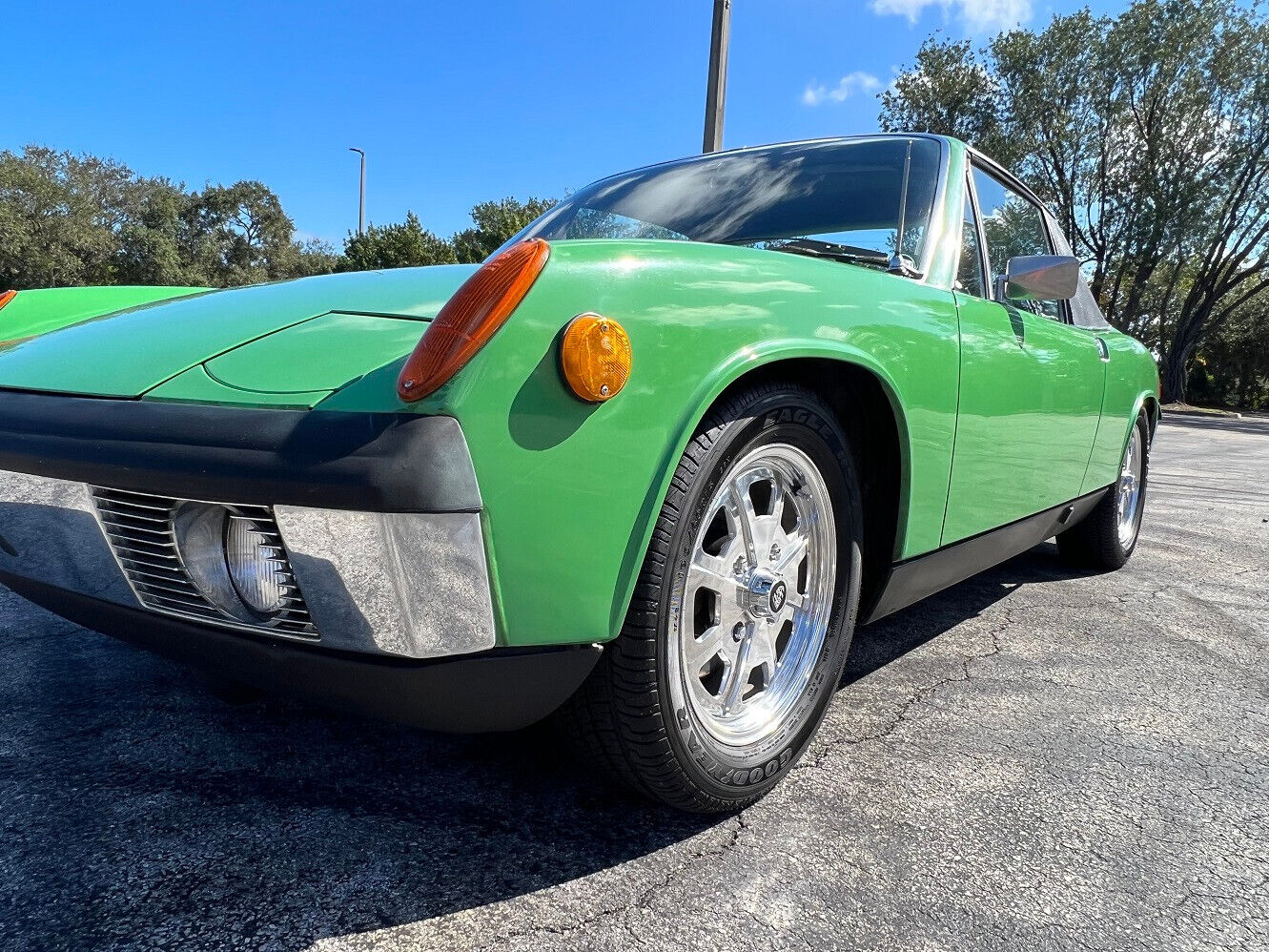 Porsche-914-Coupe-1971-Willow-Green-Black-109435-9