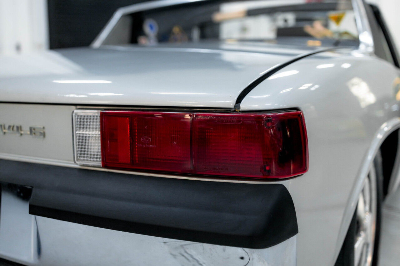 Porsche-9146-Cabriolet-1970-Silver-Black-1706-28