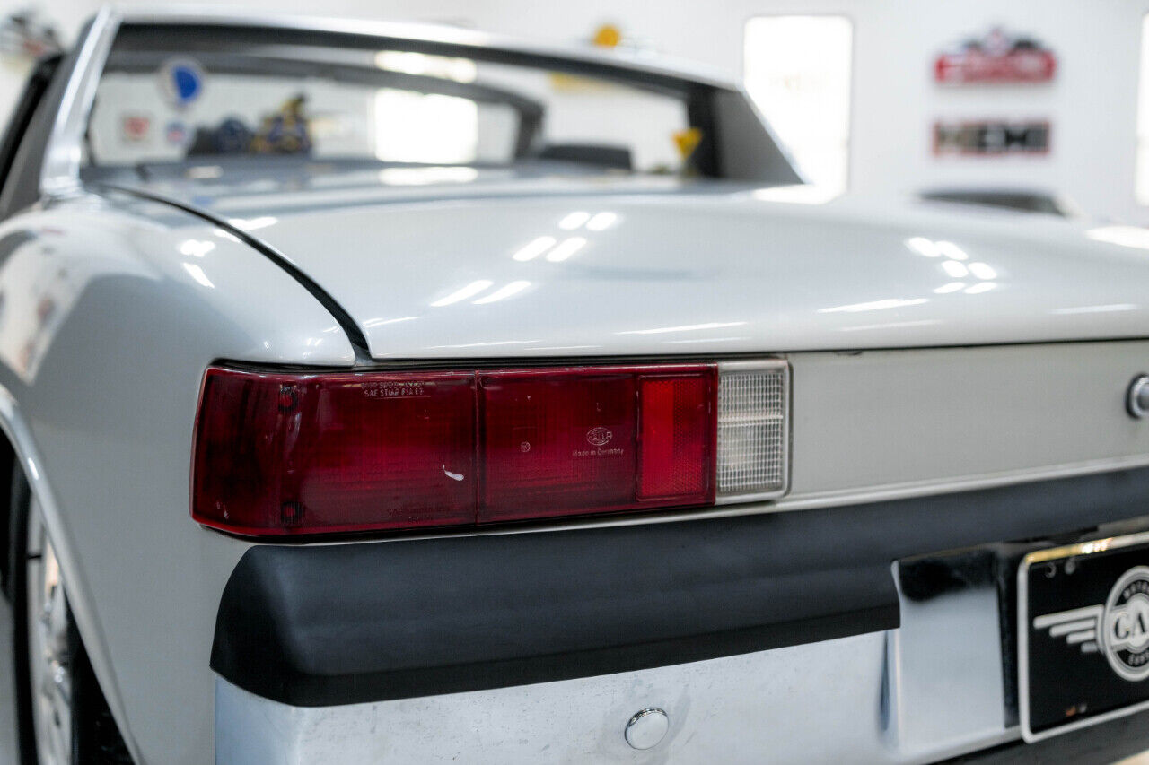 Porsche-9146-Cabriolet-1970-Silver-Black-1706-29