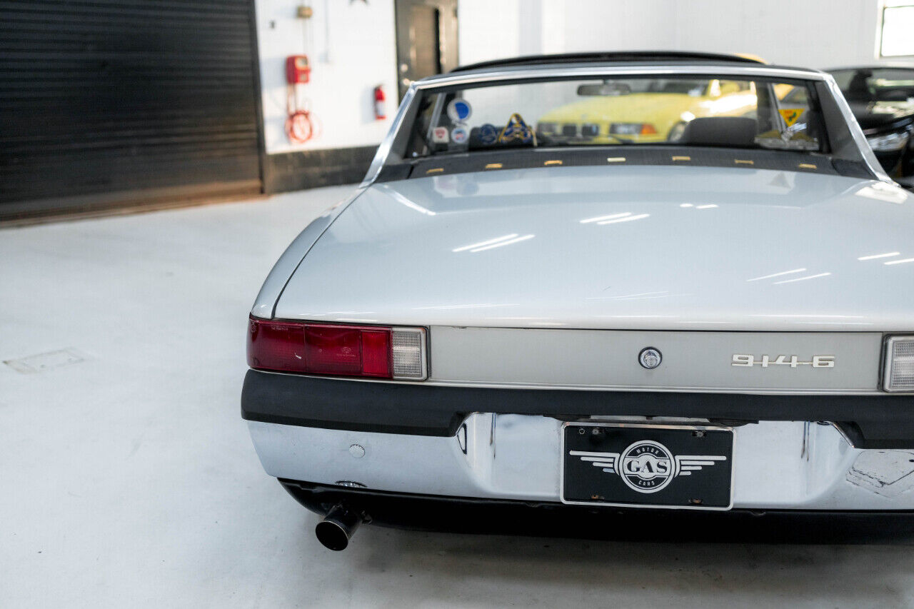 Porsche-9146-Cabriolet-1970-Silver-Black-1706-31