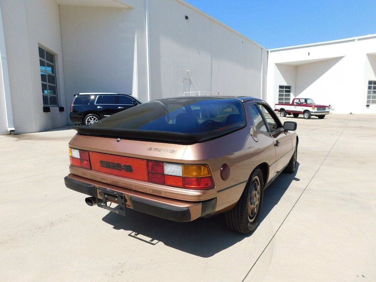 Porsche-924-1988-Brown-Brown-114106-10