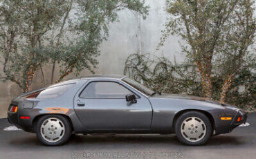 Porsche-928-1980-Gray-Other-Color-0-3