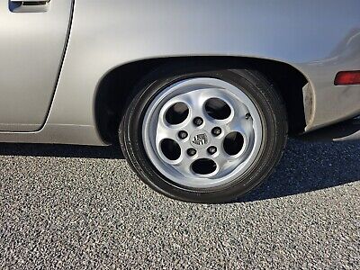 Porsche-928-1982-Grey-131966-13