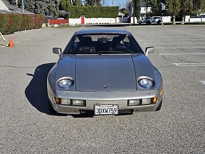 Porsche-928-1982-Grey-131966-3