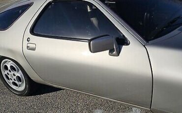 Porsche-928-1982-Grey-131966-34