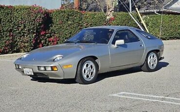 Porsche 928  1982