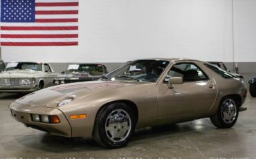 Porsche 928  1982