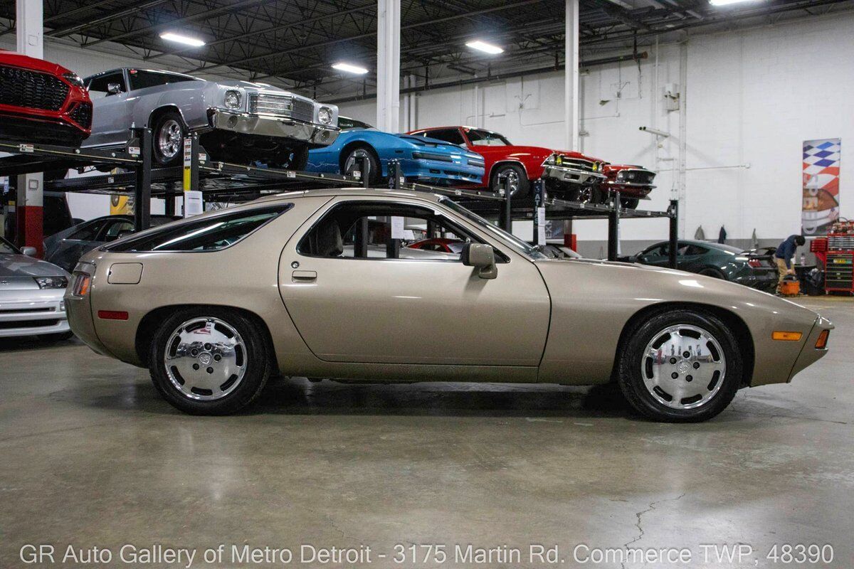 Porsche-928-1982-Tan-Brown-200183-7