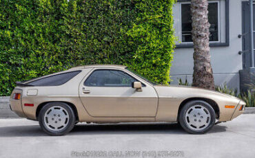 Porsche-928-1983-Gold-Other-Color-0-3