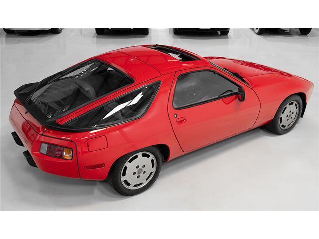 Porsche-928-Coupe-1983-Red-Beige-58221-9