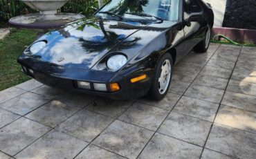 Porsche 928 Coupe 1984