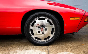 Porsche-928-Coupe-1986-Red-Black-146771-12