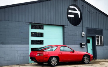 Porsche-928-Coupe-1986-Red-Black-146771-8