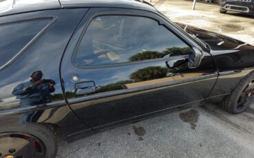 Porsche-928-Coupe-1988-Black-Tan-123366-11