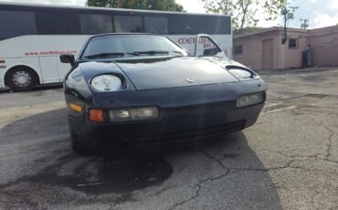 Porsche-928-Coupe-1988-Black-Tan-123366-32