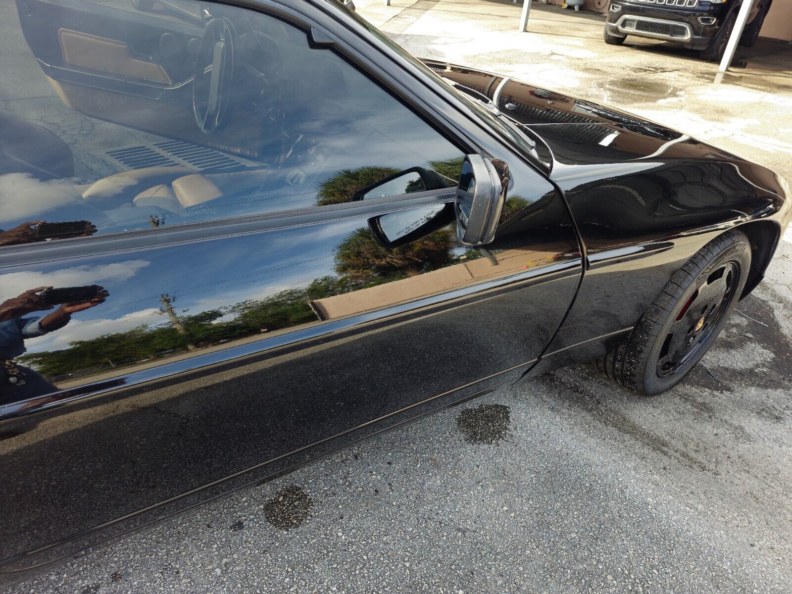 Porsche-928-Coupe-1988-Black-Tan-123366-38